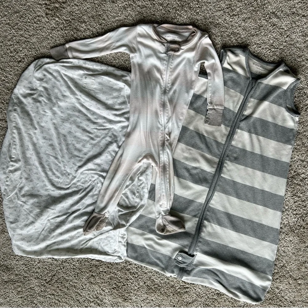 Burts Bees Bundle Bee Keeper Sleep Sack, Organic Crib Sheet & Onsie 6-12 Months - Picture 3 of 16